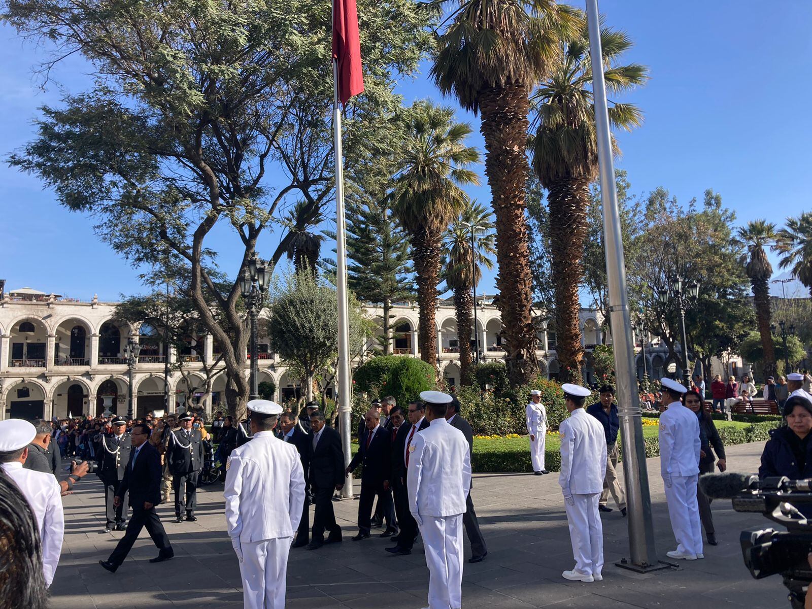 Cada domingo se realiza izamiento de la bandera en la Plaza de Armas de Arequipa (Foto:GEC)