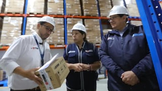 Minsa inspecciona almacenes de Cenares para fortalecer abastecimiento de medicamentos