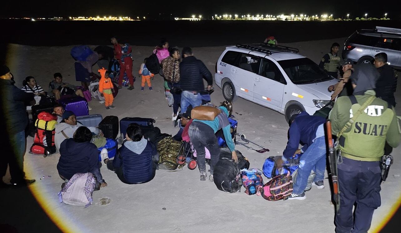 Policías acudieron a la frontera con Chile para interceptar a personas inmersas en presunto delito de tráfico de migrantes