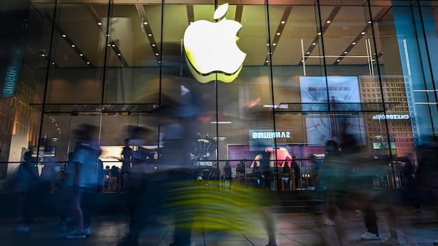 Brasil multa a Apple con US$ 2.5 millones y le prohíbe vender iPhones sin cargador