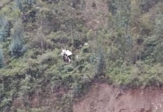 La Libertad: Bebé muere y otras cinco personas resultan heridas tras caer camioneta a abismo