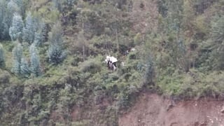 La Libertad: Bebé muere y otras cinco personas resultan heridas tras caer camioneta a abismo