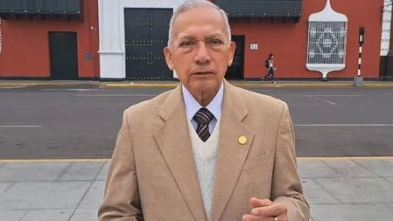 Edilberto Ñique Alarcón, presidente de la Cámara Peruana de Mypes, garantiza que actividades económicas no pueden parar. Aseguro que quieren desarrollar su propio modelo de negocio.