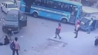 SJM: Conductor impactó su auto contra mujer de 65 años que caminaba con bastón