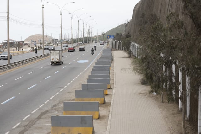 Costa Verde: conductores usan zonas prohibidas como estacionamientos en San Miguel (Fotos: Mario Zapata/GEC)