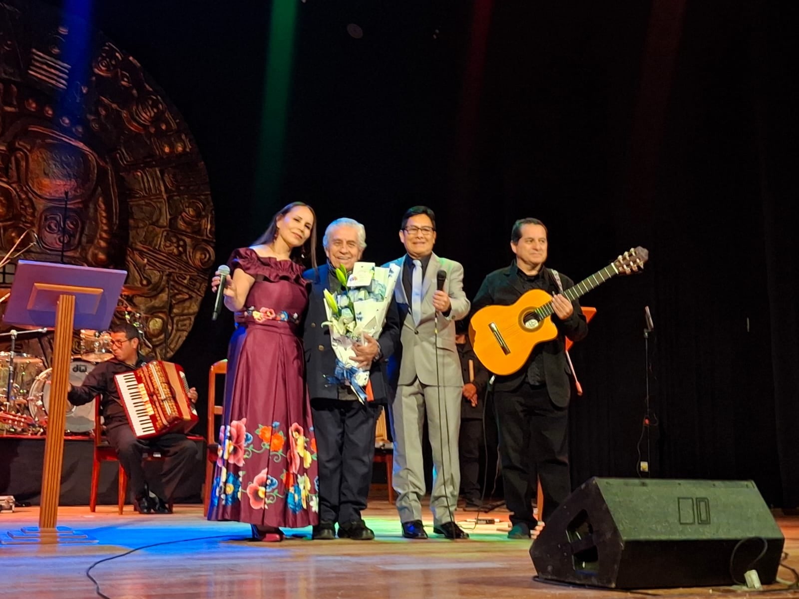 El denominado “Señor del Huayno” reunirá a reconocidas figuras del folclore nacional en una jornada especial para rendir homenaje a una vida dedicada a la música andina peruana.