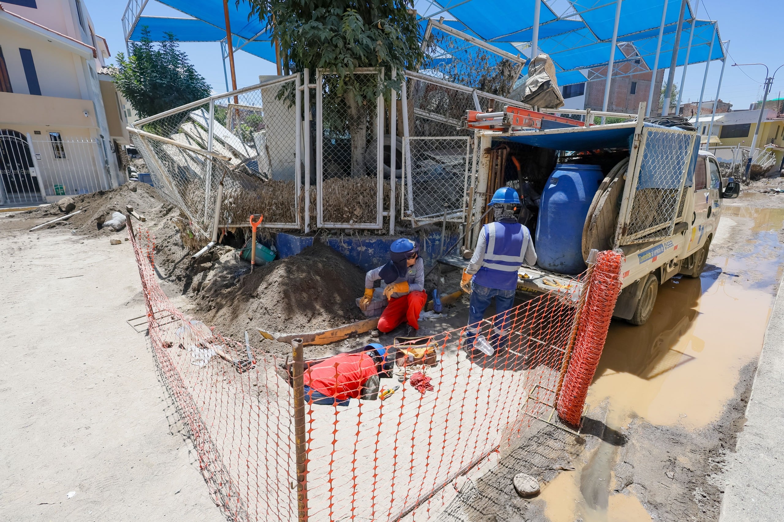 Trabajadores restablecieron el servicio eléctrico en algunas zonas de Yanahuara (Foto: Seal)