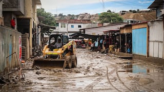 Lluvias y huaicos colapsan Máncora: Panamericana Norte bloqueada y hoteles afectados