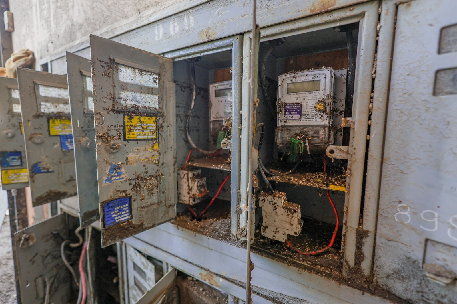 Los medidores también fueron sepultados por el lodo (Foto: Seal)