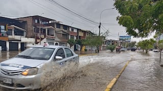 Lluvias en la región Piura dejan calles inundadas