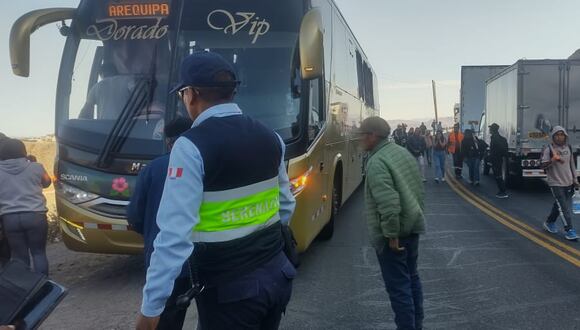 Bus impactó contra un traíler en Arequipa. (Foto: GEC)