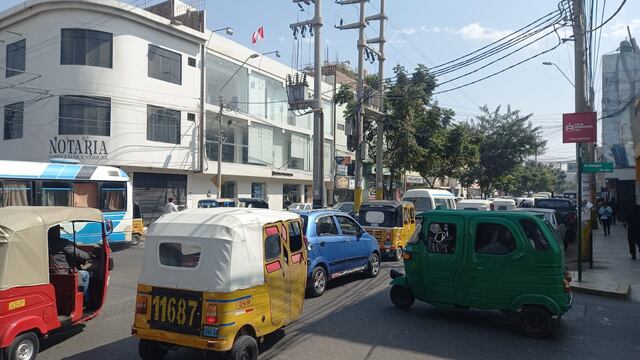 Ica: advierten que 40 mil vehículos de transporte público transitan bajo la informalidad  