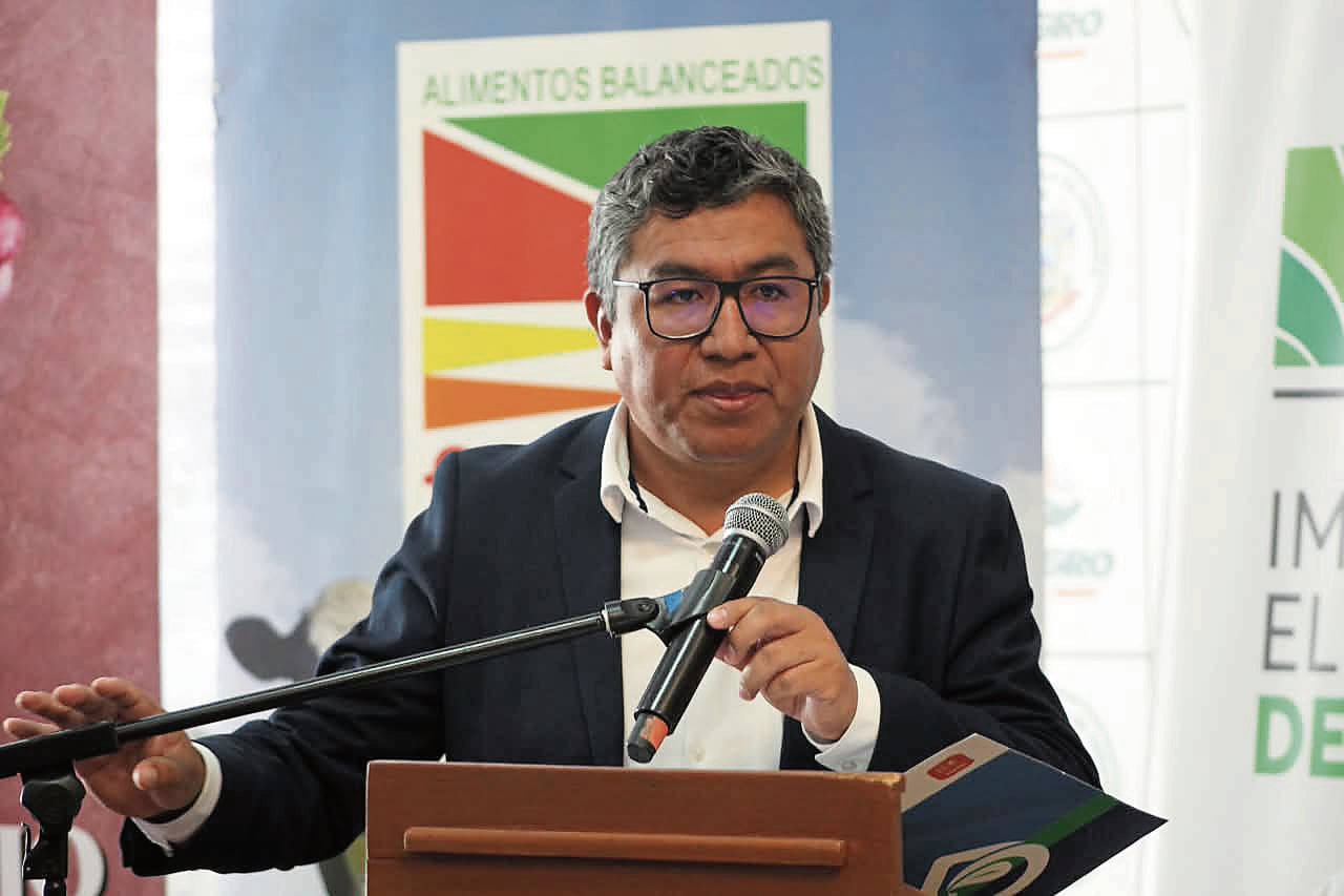 Consejo Regional de Arequipa Interpelarán al gerente de Autodema, Walter Hilari Quispe