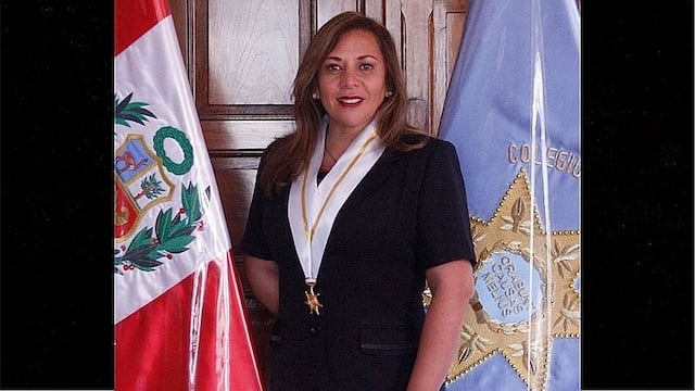 Decana del CAL María Elena Portocarrero lamenta que se pretenda politizar a la institución