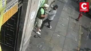 Asaltantes roban 20 mil dólares a cambistas cerca de incendio en Barrios Altos