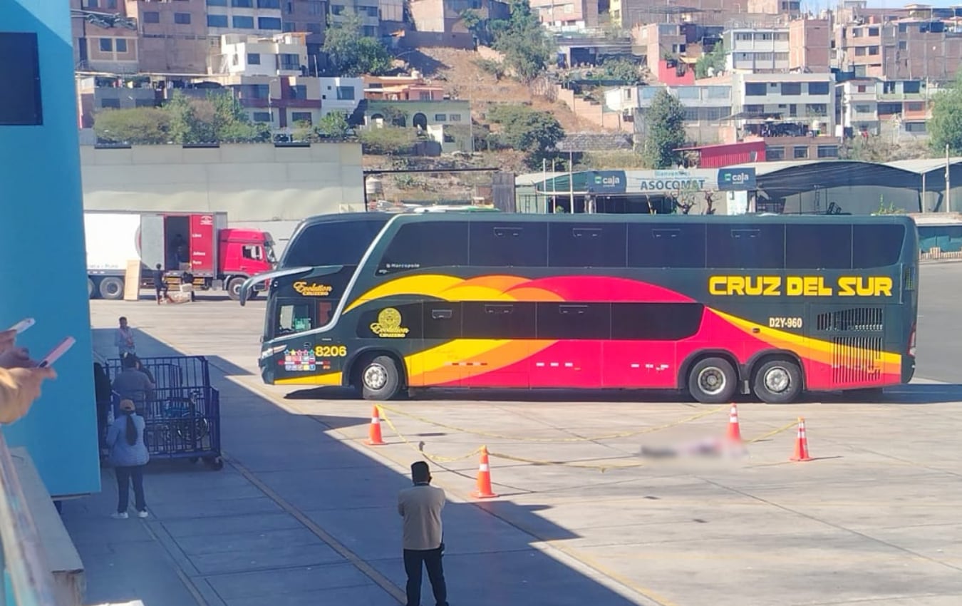 Mujer fallece al llegar al Terrapuerto de Arequipa. Foto: GEC.