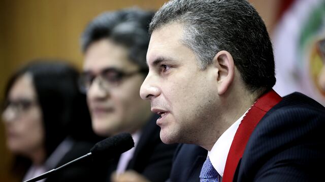 Suspensión del fiscal Rafael Vela no arriesga los casos Lava Jato, según especialistas