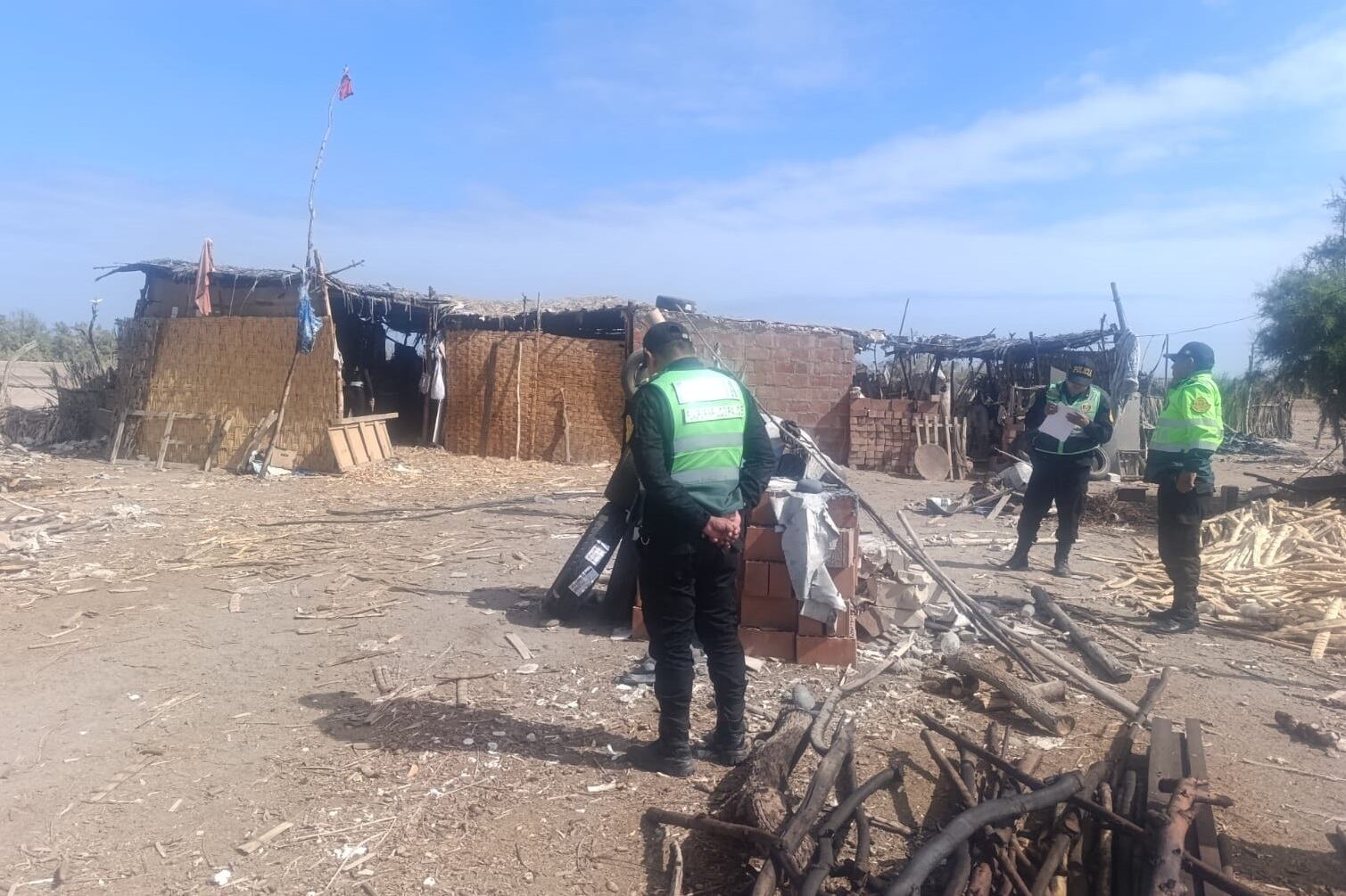 Policias acudieron a predio agrícola en La Yarada del padre del taxista Edgar Chipana que denunció robo de herramientas y dinero