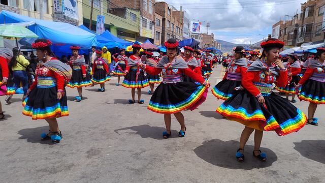 Virgen de la Candelaria: Así se vive el segundo día de celebración en Puno
