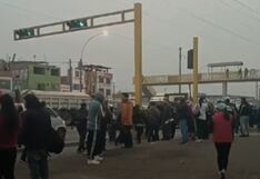 Puente Piedra: Conductores de transporte público realizan plantón ante ola de extorsiones (VIDEO)