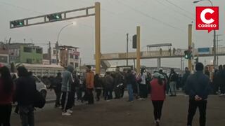Puente Piedra: Conductores de transporte público realizan plantón ante ola de extorsiones (VIDEO)