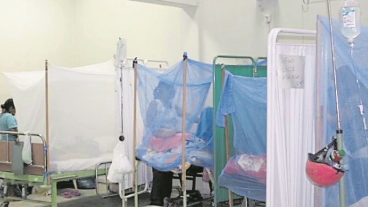 La Geresa La Libertad confirmó que se trata de dos hombres de 31 y 75 años, ambos naturales de Chao, provincia de Virú. Se estuvieron automedicando y fueron evacuados tarde a un centro de salud.