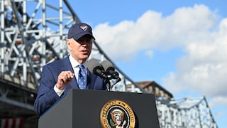 Biden dice que tiene “intención” de visitar la frontera con México