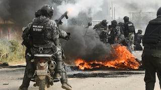Bolivia: Al menos dos policías heridos por disparos en intento de desbloqueo de vías