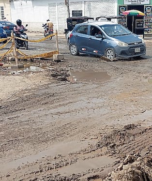 Vecinos han reportado colapsos en cruce de calle Leoncio Prado y avenida Quiñones.