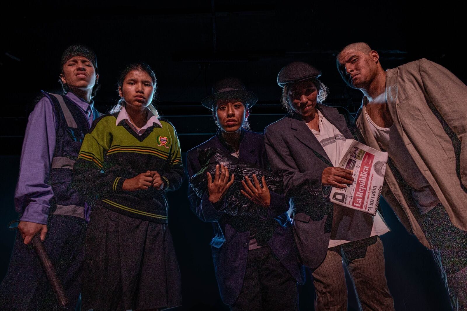 Obra teatral "Perros (al final de la carretera)", escrita y dirigida por Omar Leonardo. Foto: Difusión