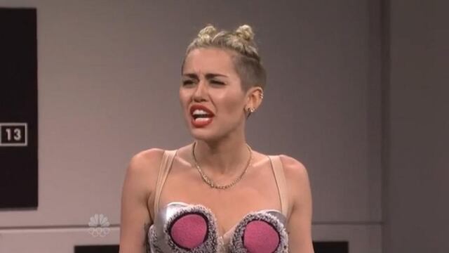 Mira la participación de Miley Cyrus en Saturday Night Live