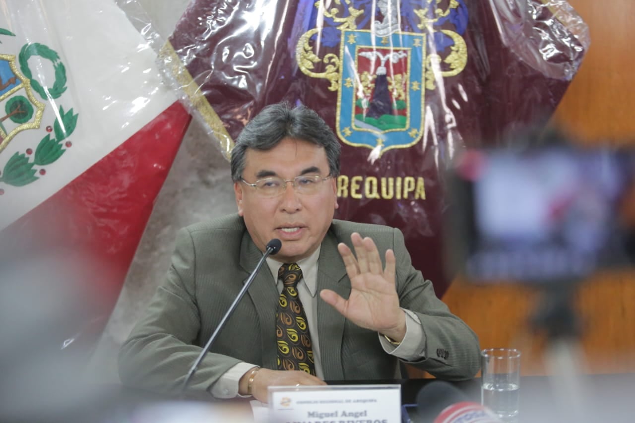 Miguel Ángel Linares, presidente del Consejo Regional de Arequipa. (Foto: Leonardo Cuito)
