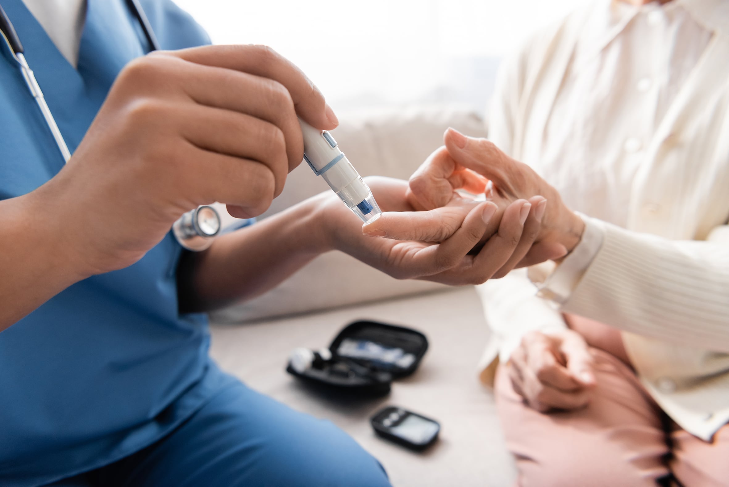 La diabetes tipo 2 afecta a millones de personas y puede avanzar silenciosamente. Un especialista de Adium Perú explica qué medidas ayudan a mantener un adecuado control glucémico y proteger órganos vitales.