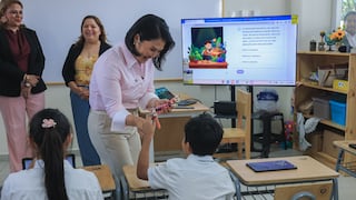Keiko Fujimori evalúa incorporar inteligencia artificial en los colegios públicos del Perú