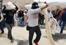 Paro agrario: Arrojan a la pista arroz como parte de protesta
