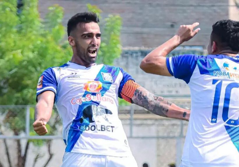 Delantero "Churre" mostró satisfacción por el desempeño del equipo.