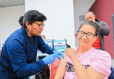 Día del Adulto Mayor: Minsa exhorta a vacunar gratis contra influenza, COVID-19 y neumococo