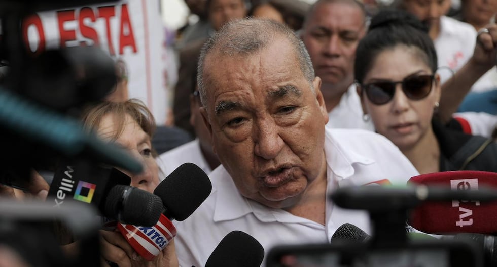 Candidato presidencial Mario Vizcarra enfrenta tachas que podrían excluirlo de carrera electoral