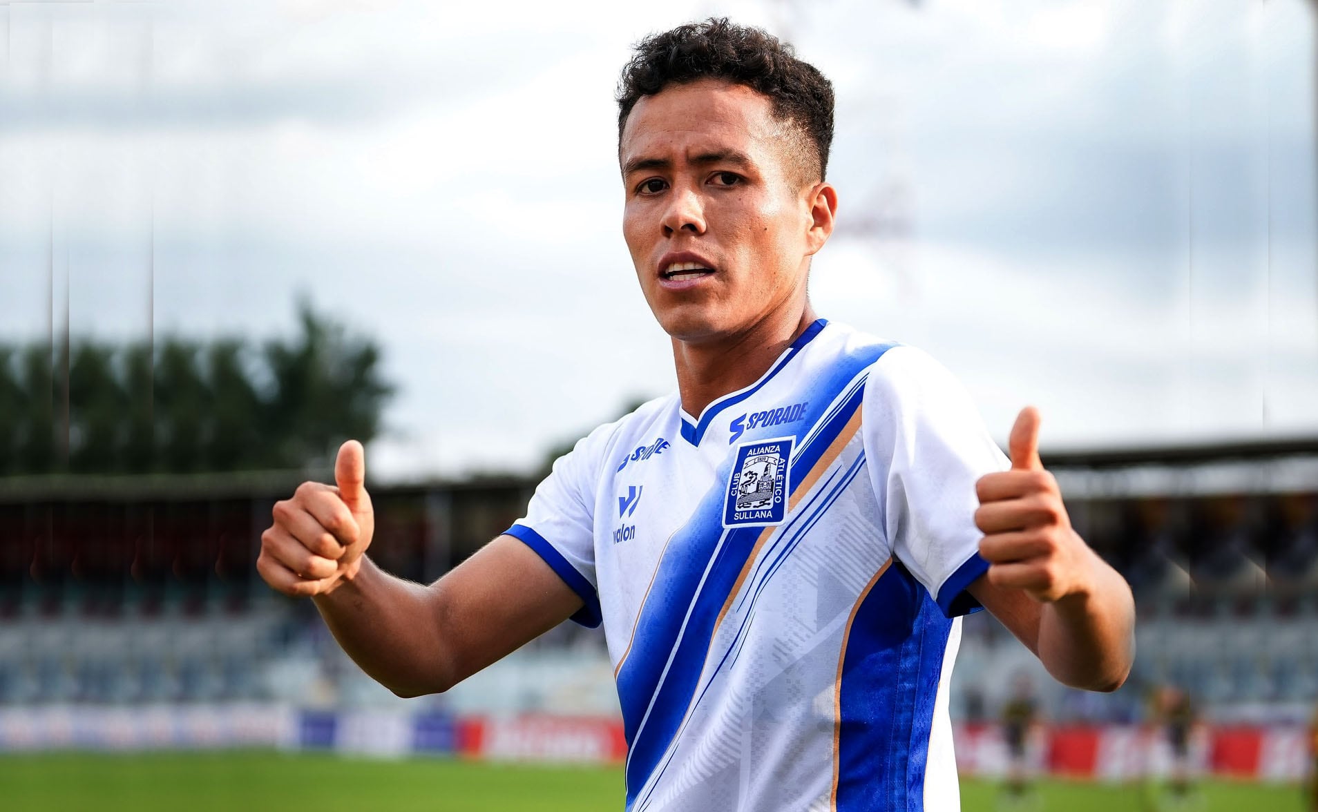 El jugador de Alianza Atlético de Sullana pidió el respaldo de la hinchada.