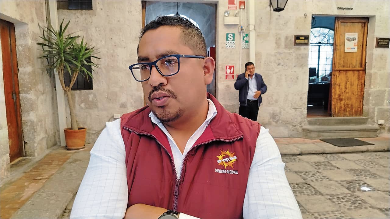 Gerente regional de Promoción de la Inversión Privada, Edson Waldir Flores Velásquez, señaló que en su gestión no se cayeron procesos. Foto: GEC.