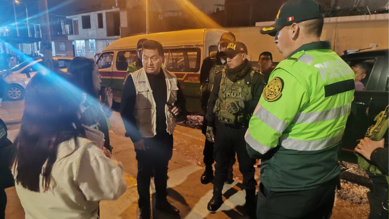 Carlos Rodríguez solicita a alcaldes de la región doten de más personal a sus áreas de Fiscalización para sancionar a aquellos negocios que se burlan de las autoridades.