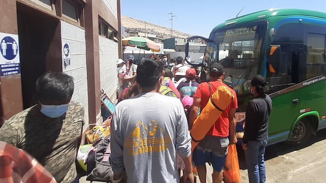 Tacna: Personas acuden masivamente a las playas pese a la COVID-19