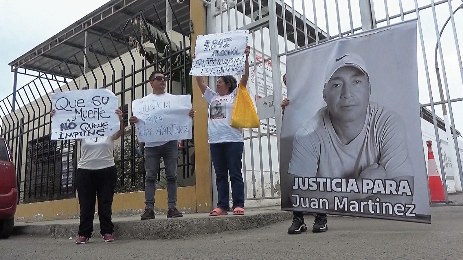 También solicitaron la exclusión del fiscal Joan Balladares, encargado del caso. En la PNP aseguraron sanción para agentes que elaboraron el acta.