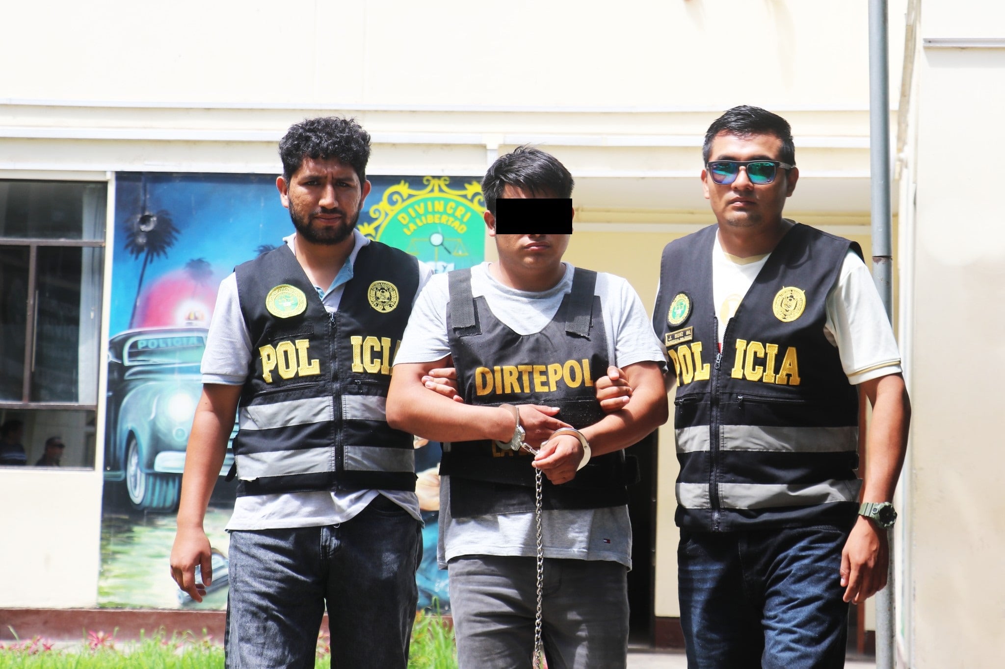 Jefe de la Región Policial, general Franco Moreno, dice que detenido hacía reglaje y seguimiento a empresarios. (Foto: PNP)