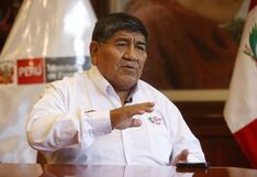 Rómulo Mucho enfrenta denuncia por vincularse a empresa minera mientras ejercía cargo público