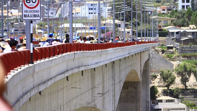 Joven intentó lanzarse del puente Chilina