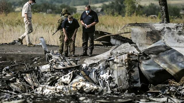 Malaysia Airlines: Solo se han identificado 23 víctimas de accidente en Ucrania