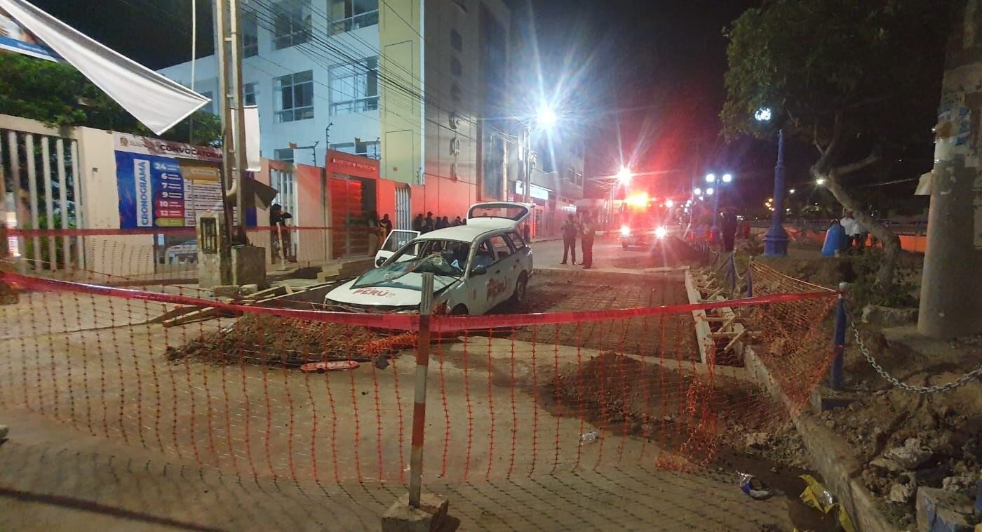 Taxi se accidentó frente a la sede municipal de cono sur y murió el conductor