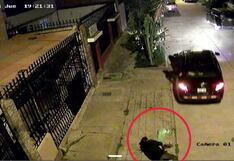 Huancayo: Falsos taxistas arrastran a mujer e intentan robarle sus pertenencias (VIDEO)