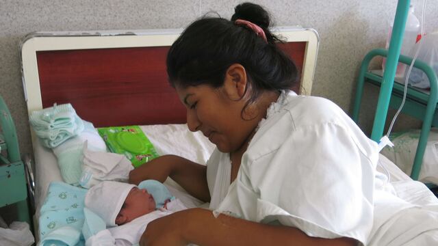 Moquegua: La primera bebé de la Navidad llegó de madrugada